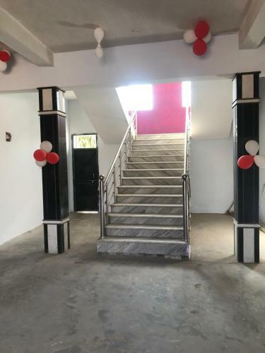Pop 85033 Hotel Chandravanshi