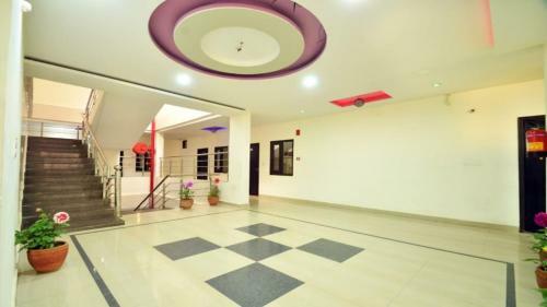 Hotel Empire Inn Chandigarh