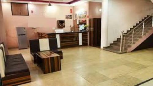 Hotel Empire Inn Chandigarh