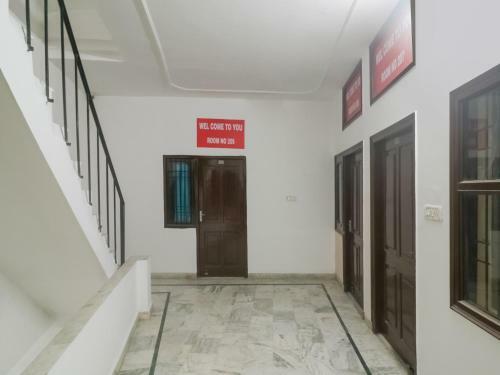 Hotel Oyo 74020 Anvi Deluxe