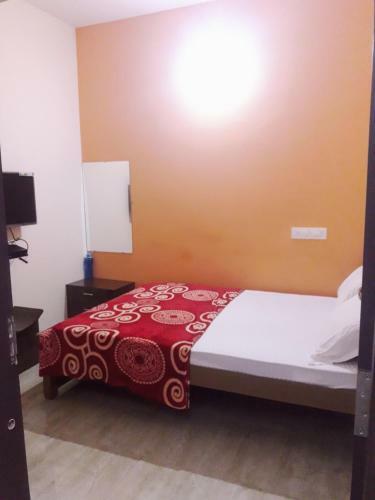 Hotel Chalukya Comforts ( C.c )