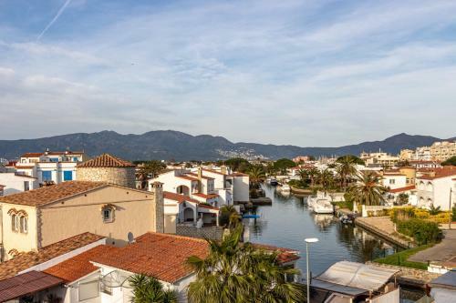 Goldhome - Port Petit