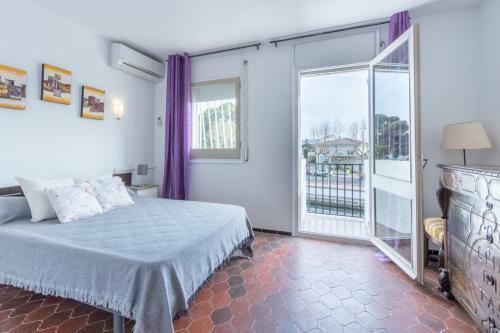 Goldhome - Port Petit