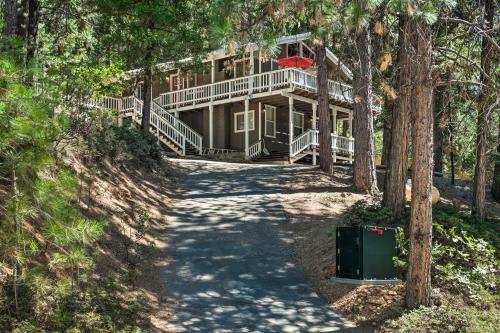 Quiet Arnold Cabin With Fire Pit - Dogs Welcome