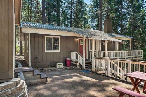 Quiet Arnold Cabin With Fire Pit - Dogs Welcome