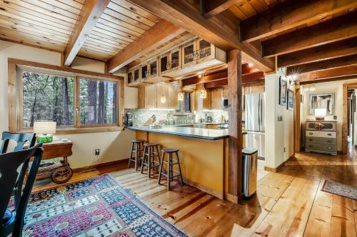 Blue Lake Springs Retreat