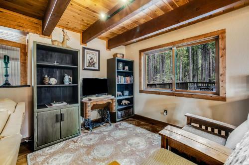 Blue Lake Springs Retreat