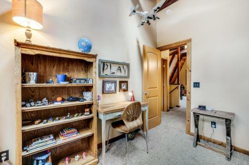 Blue Lake Springs Retreat