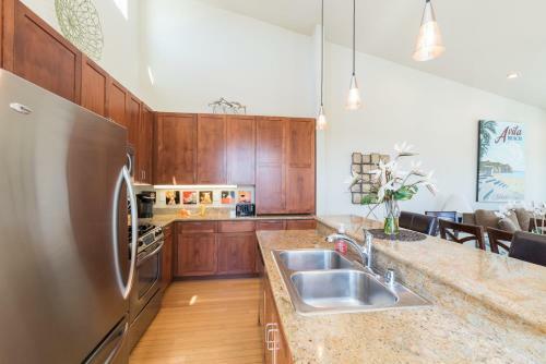 215 San Miguel