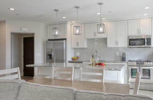 2885abd3-3bdrm Casa Blanca