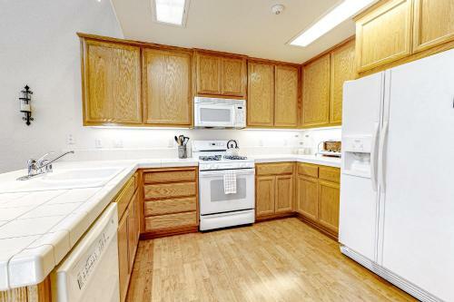 Meadowview Landing