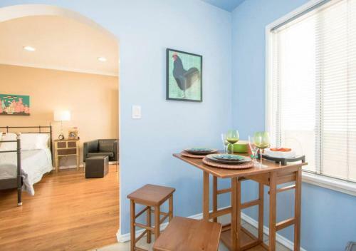 Apartamento The Burbank Sanctuary - Be Pampered - Full Kitchen