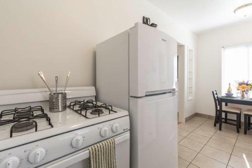 Apartamento Cozy Cottage - Full Kitchen & At-home Comfort