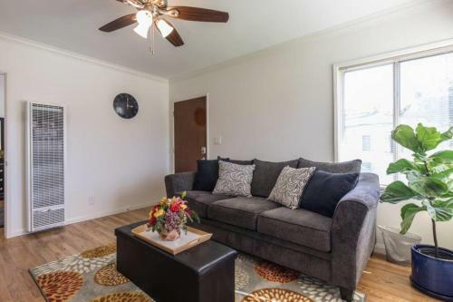 Apartamento Cozy Cottage - Full Kitchen & At-home Comfort
