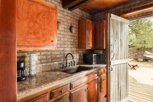 Cabin Bella