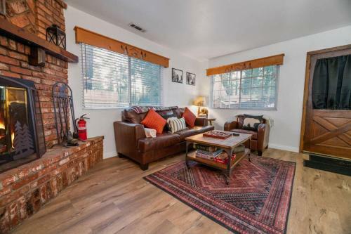 Bear Paz Cabin