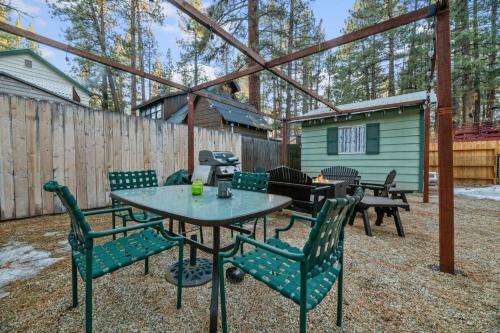 Bear Paz Cabin