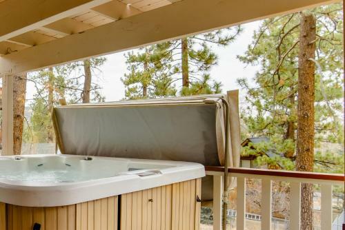 Old Hollywood Lodge-pets, Hottub-sauna, Speakeasy!