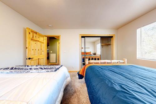 Country Club Cabin