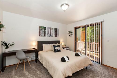 Doormat Vacation Rentals - Sherwood Chalet