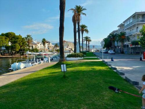 Apartament De Platja En Poblat T�pic