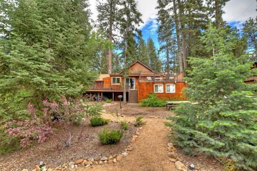 Doormat Vacation Rentals - Pine Rock Cabin