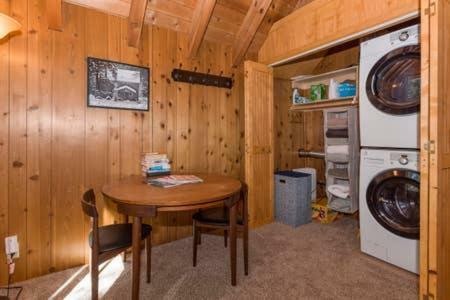 Doormat Vacation Rentals - Moonridge Mountain Manor