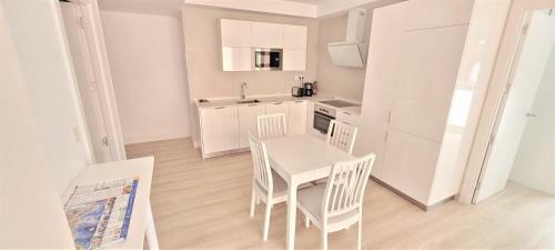 Apartamento Cozy White Home In Getxo