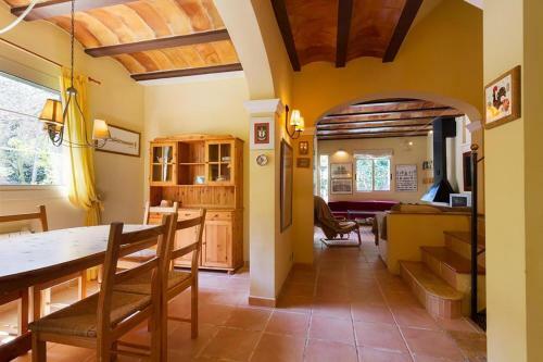 Casa Ponce, Cala Sant Vicen�, 500m From The Beach