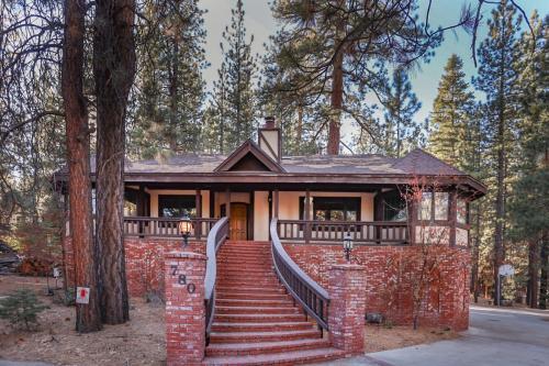 Summit Lodge 2 Home