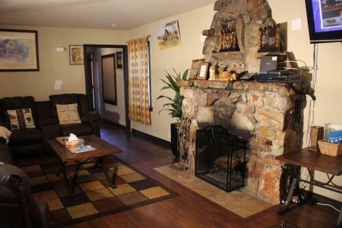 Safari Lodge Cabin