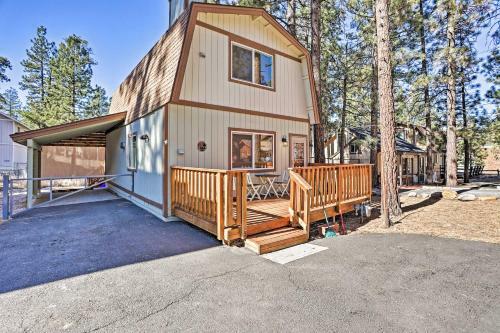 Homely Pet-friendly Abode, 3 Mi To Skiing!