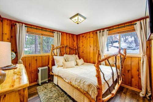 Black Raven Cabin
