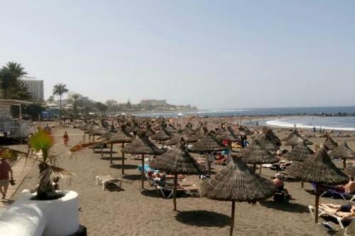 Beach Life 365 Apartment