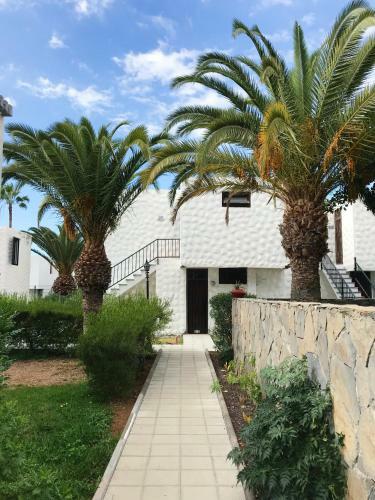 Beach Life 365 Apartment