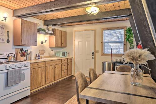 Stylish Big Bear Cabin With Deck And Fireplace!