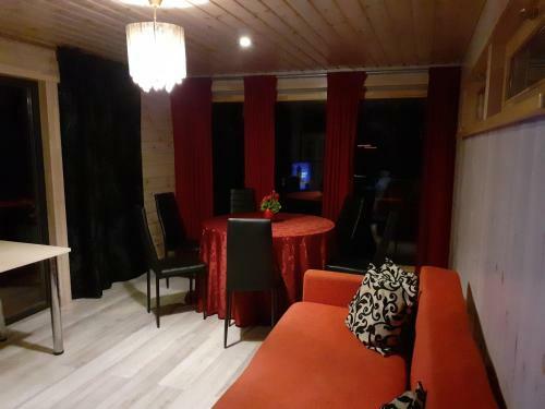 Parila Holiday House With Sauna