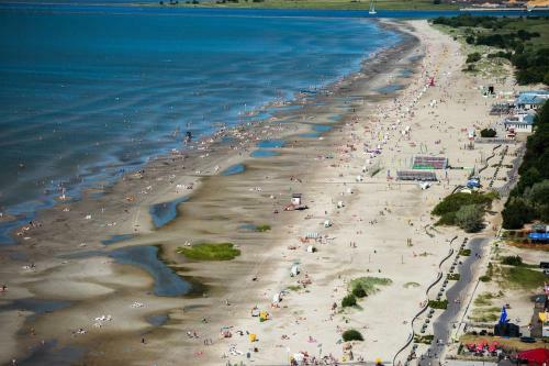 Grand Karusselli Beach Apartment
