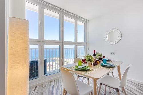 Apartment Tower Near The Beach