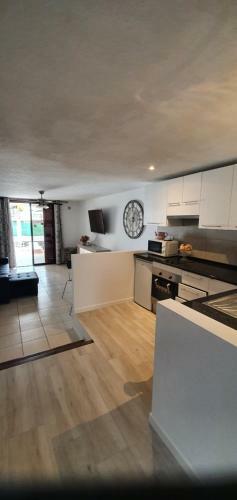 Parque Santiago 2 Luxery 2 Bedroom Apartment