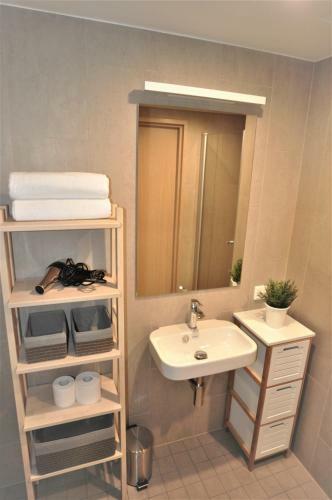 Pronksi 6a City Heart Apartment