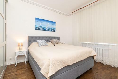 Central Gonsiori 2 Bedroom Cozy Apartment