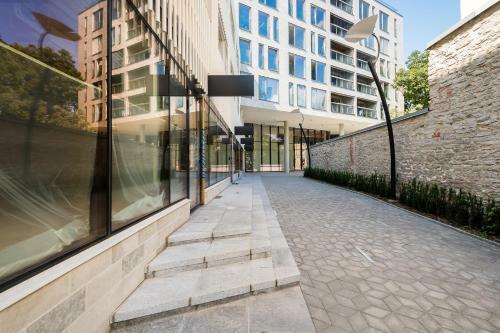 Dashaus 2 Bedroom Apartment
