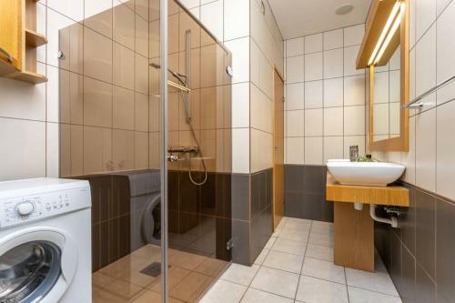 Nice Apartment In Central By Kadriorg