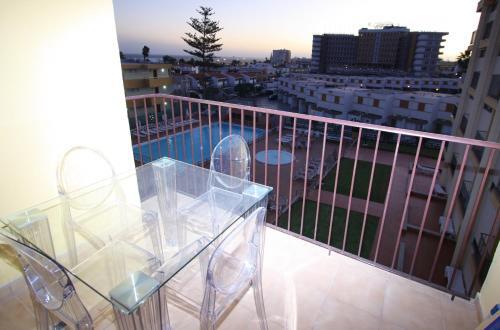 Fantastic Apartment With Sea Views