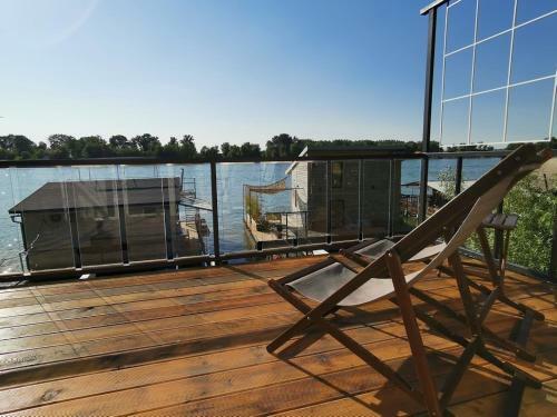 Pent.a.house / River House / Sojenica Na Savi