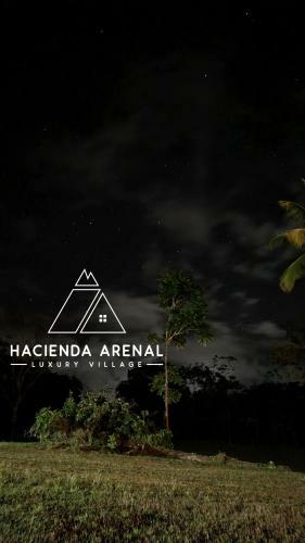Hacienda Arenal Luxury Village