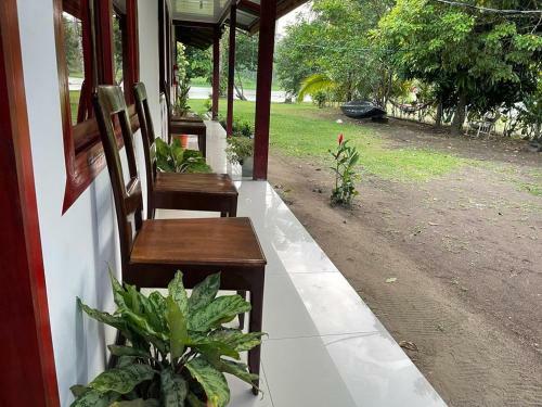 Posada Caba�as Daneysha Tortuguero