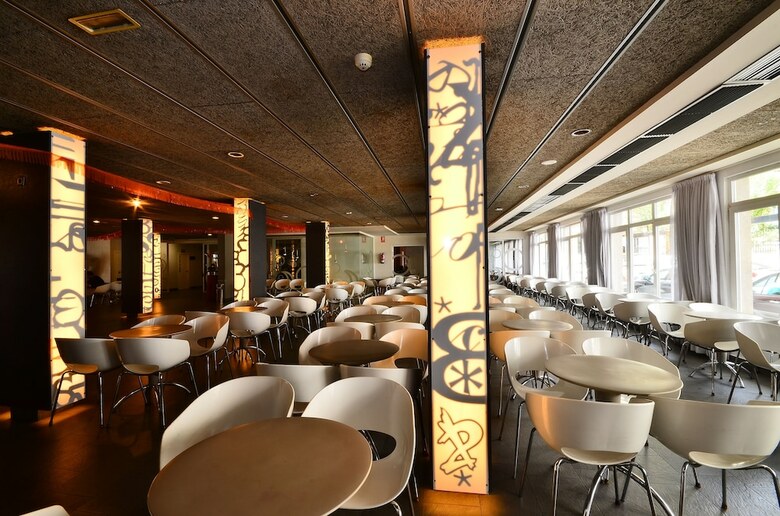 Hotel Sol Y Sombra