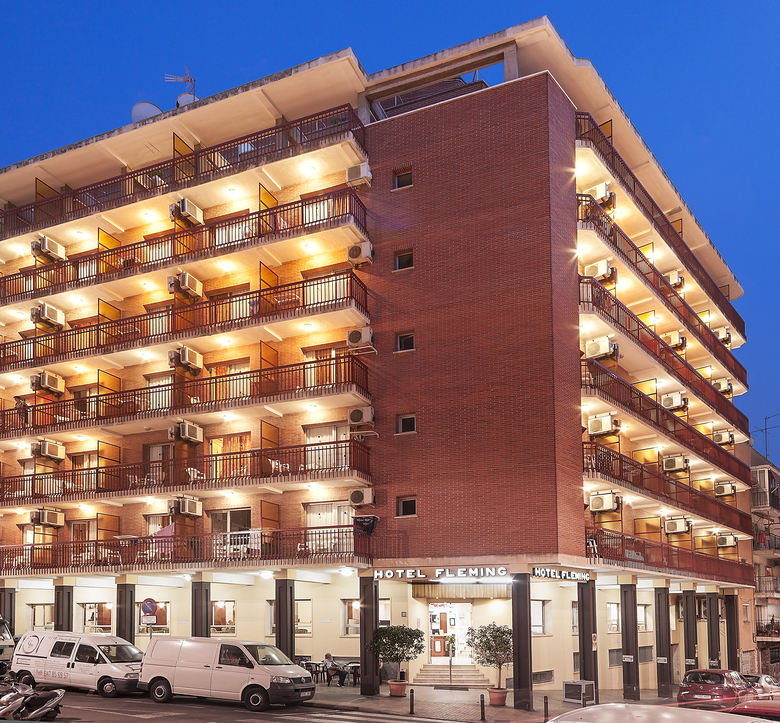 Hotel Fleming Playa Poniente By Punta 25